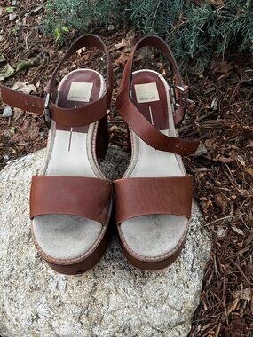 Dolce Vita Platform Sandals size 9